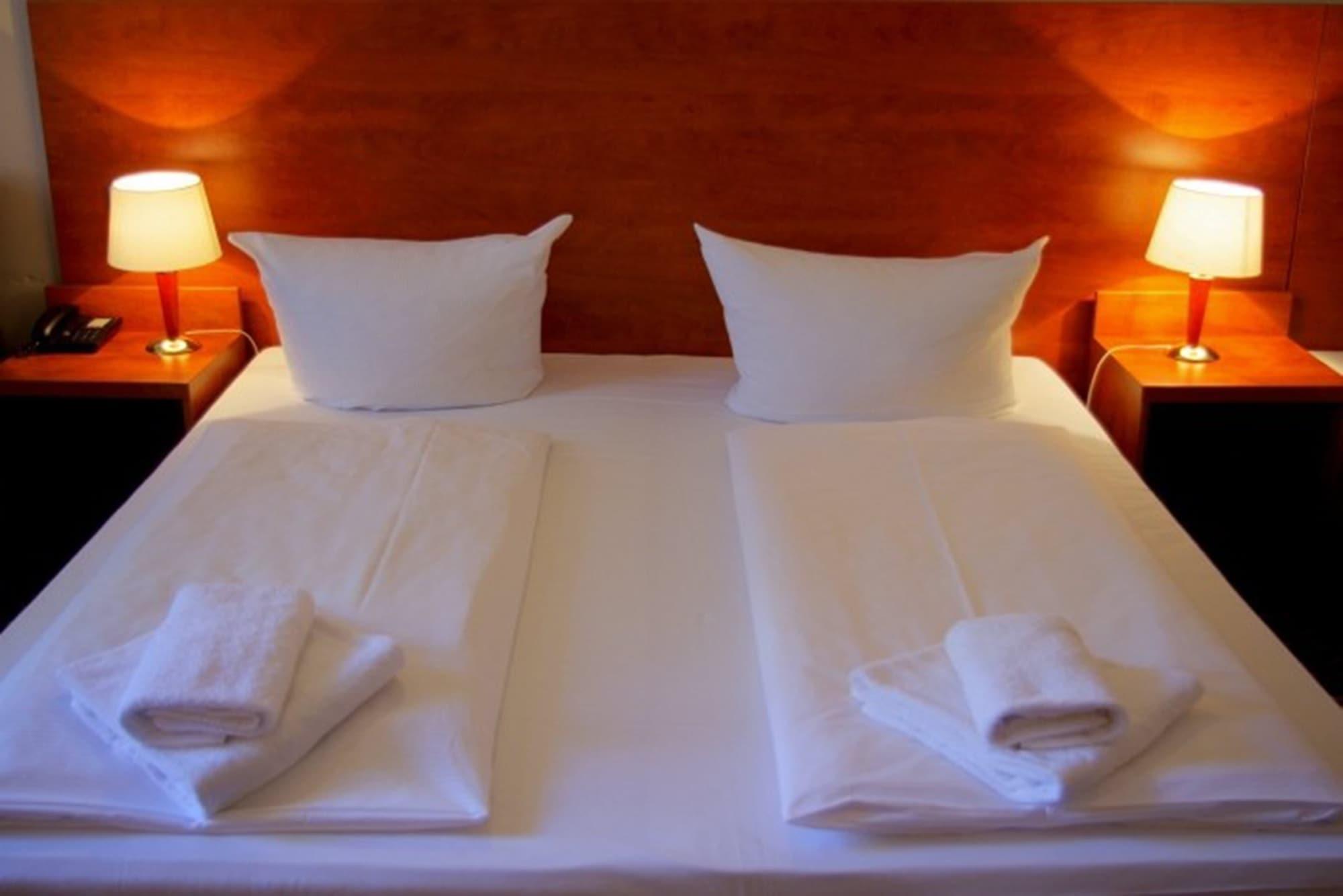 City Hotel Am Kurfuerstendamm Berlin Bagian luar foto