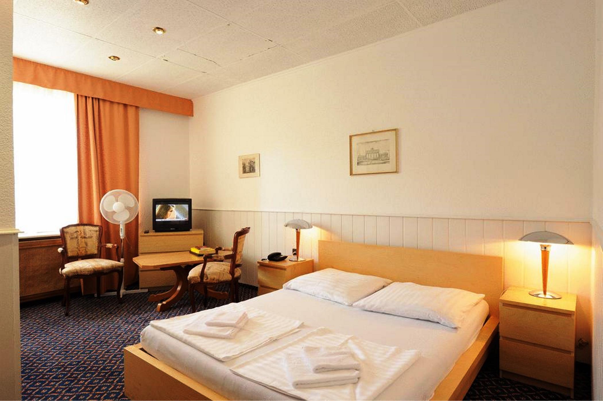 City Hotel Am Kurfuerstendamm Berlin Bagian luar foto
