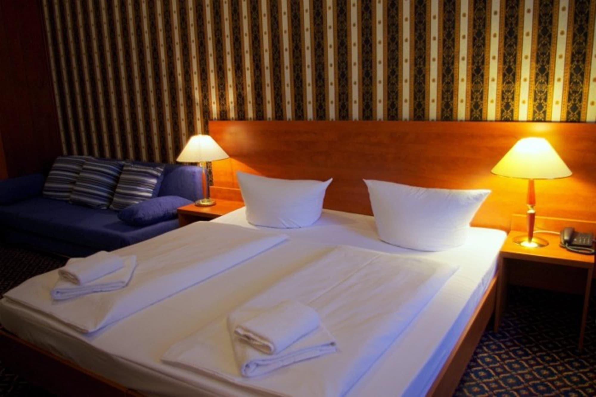 City Hotel Am Kurfuerstendamm Berlin Bagian luar foto