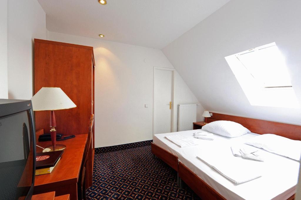 City Hotel Am Kurfuerstendamm Berlin Bagian luar foto
