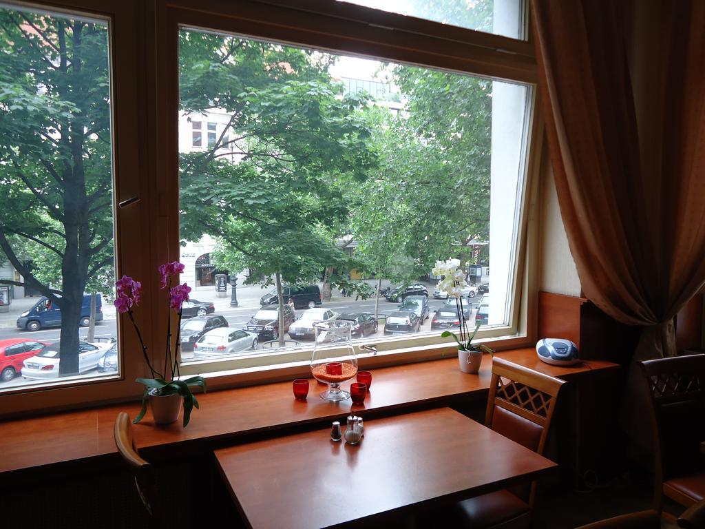 City Hotel Am Kurfuerstendamm Berlin Bagian luar foto